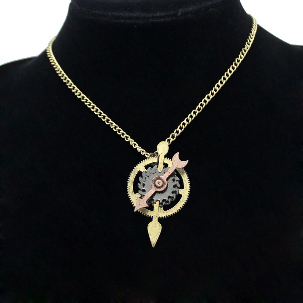 Vintage Women Fashion - Steampunk Watch Clock Hand Gear Pendant