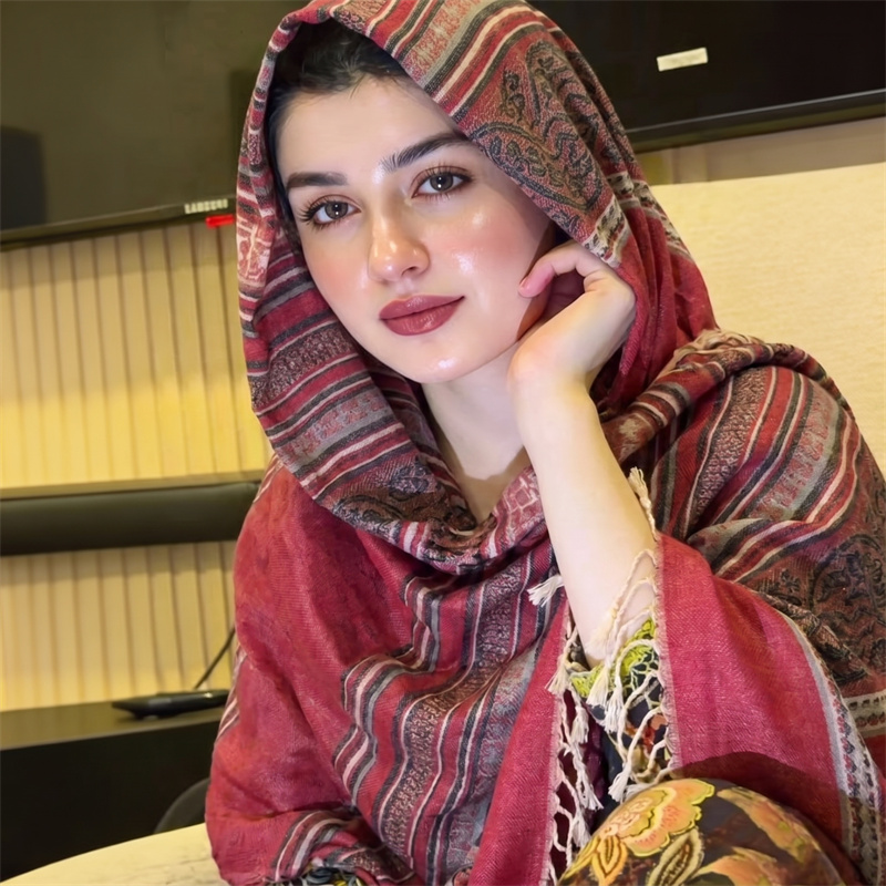 Vintage Paisley Print Hijab Fa - Vintage Fashion Prints recension och pris