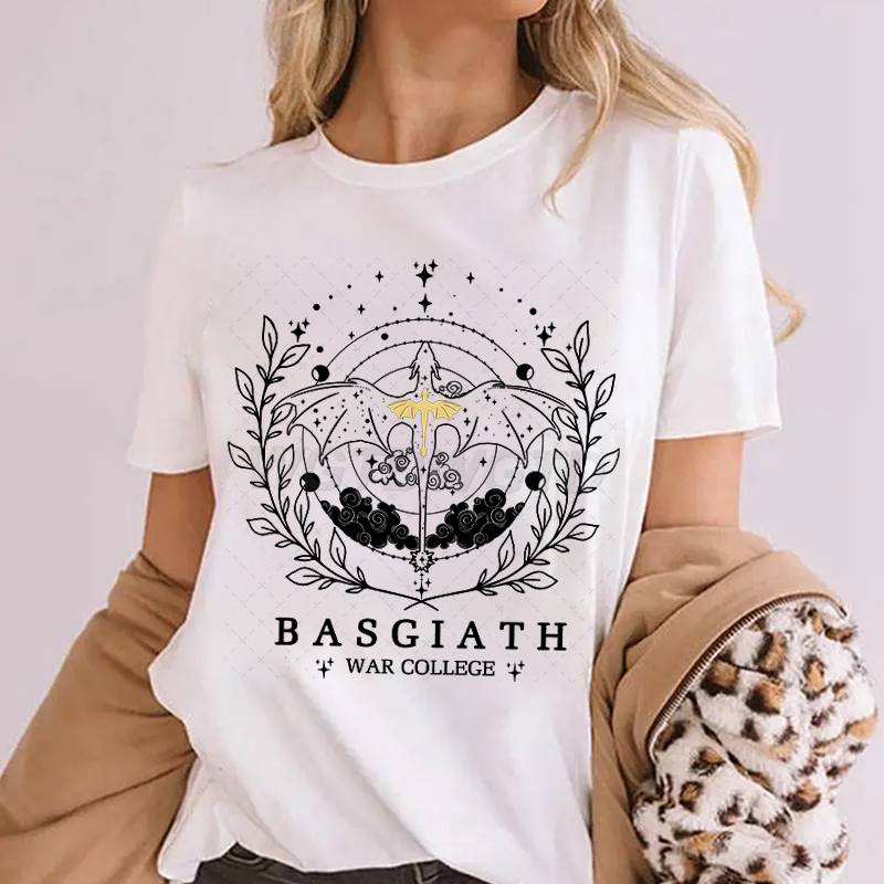 Funny Vintage Dragon Graphic T - Vintage Fashion Books recension och pris